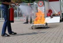 Feuer und Flamme am Arbeitsplatz: DRK bildet Brandschutzhelfer aus