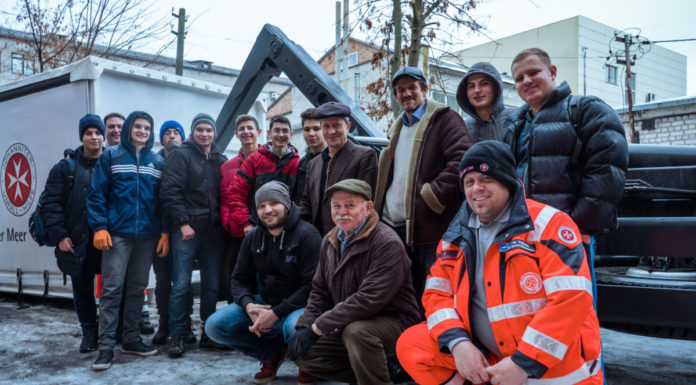 Johanniter-Weihnachtstrucker: Pakete aus Hannover in der Ukraine eingetroffen