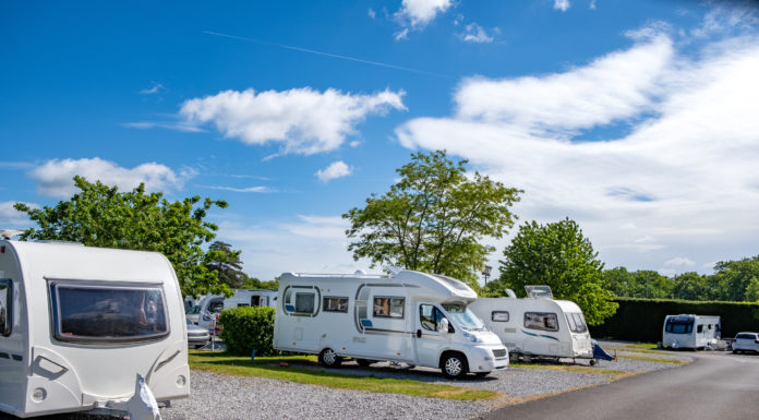 TÜV NORD Garbsen: Dreiteilige Tippserie zu Automobilität im Sommer