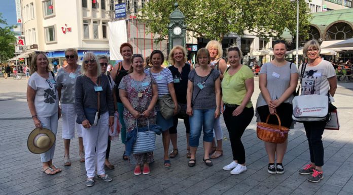 Unternehmerfrauen starten „häppchenweise“ in die Sommerpause