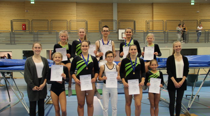 Bezirkssynchronmeisterschaften beim Trampolinturnen