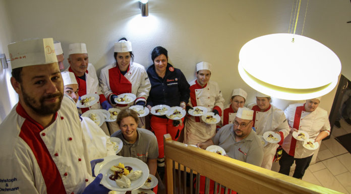 Feldköche erfolgreich geschult, Johanniter bilden dreizehn Feldköche aus