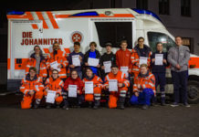 Vier ehrenamtliche Johanniter aus Wunstorf qualifizieren sich zum Sanitätshelfer