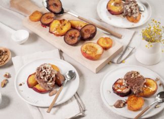 Gegrillte Früchte der Saison