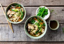 Würzige Gemüsesuppe mit Reisnudeln – Zubereitet mit: Knorr