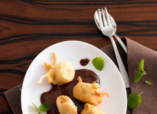 Heiße Banane mit Schokoladensauce – Zubereitet mit: Rama Cremefine