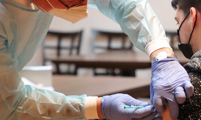 Stadt Wunstorf bietet Hilfsangebot bei der Vermittlung des Transports zum Impftermin