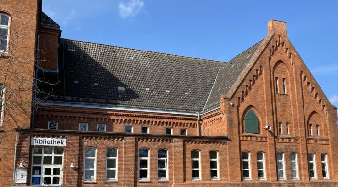 Hölty-Bibliothek erhält Preis für besondere Corona-Leistungen