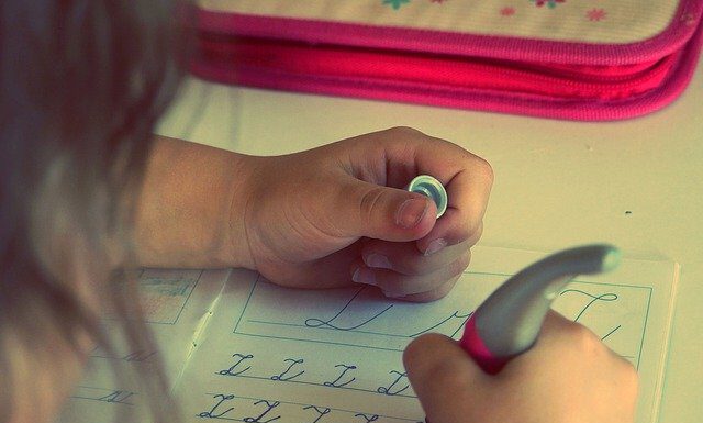 Niedersachsen lockert Maßnahmen an Schulen: Keine Maskenpflicht mehr auf Schulhöfen