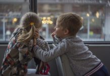 Weltkindertag: Freie Fahrt mit Bus und Bahn für Kinder