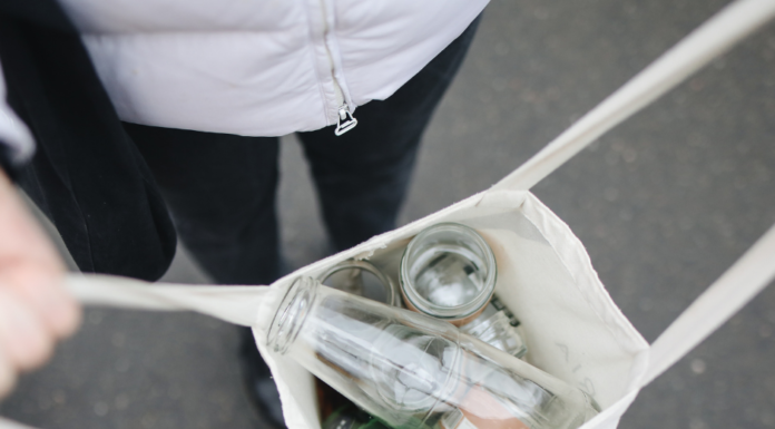 Wertstoffsammelplatz „Gustav-Kohne-Straße“ – Altglas kann hier zur Zeit nicht entsorgt werden