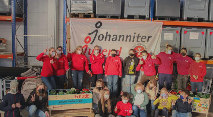 Frühlingsfest – bunt ist es geworden – Kinder und Jugendliche der Johanniter-Jugend begrüßen den Frühling