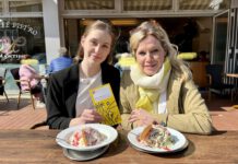 Rebecca Schamber vergibt Vollstipendium für die USA – Seit dem 2. Mai 2022 sind Bewerbungen wieder möglich