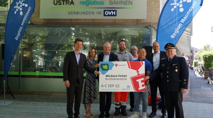 365-Euro-Ticket für Inhaberinnen und Inhaber der Ehrenamtskarte – Krach will GVH mit der Umsetzung zum 1. September 2022 beauftragen