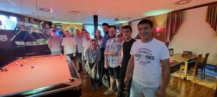 Sichtlich freudige Gesichter nach dem Bowlingausflug