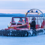 Eisrettung auf dem Steinhuder Meer – Suche nach vermisster Person nach fünf Stunden abgebrochen Rettungsboot auf dem zugefrorenen Steinhuder Meer