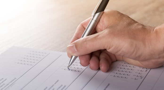 Mikrozensuserhebung (Haushaltsbefragung) wird 2023 in Wunstorf durchgeführt Themenfoto Befragung