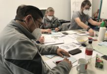 Jahresrückblick 2022 der Johanniter in Wunstorf – Fachkräftemangel in Rettungsdienst und Kinderbetreuung Jahresrückblick 2022 der Johanniter in Wunstorf. Arbeiten in der Führungsgruppe. Foto: Johanniter Wunstorf