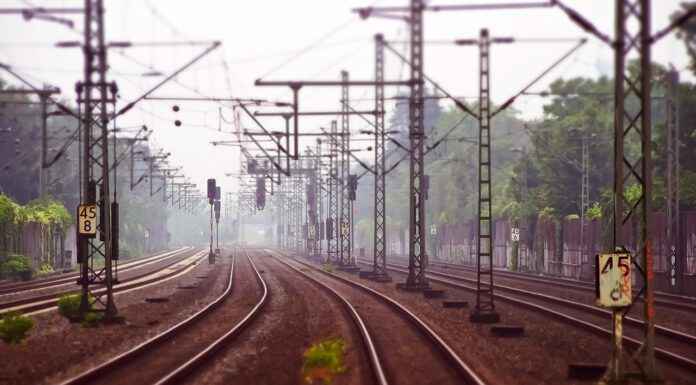Öffentlichkeitsbeteiligung zur Lärmaktionsplanung des Eisenbahn-Bundesamtes bis 24. April Öffentlichkeitsbeteiligung zur Lärmaktionsplanung. Themenfoto.