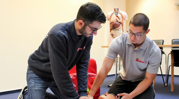 Zum Tag der Ersten Hilfe am 09.09. – Wiederbelebung sollte Schulfach werden Zum Tag der Ersten Hilfe am 09.09. - Wiederbelebung sollte Schulfach werden