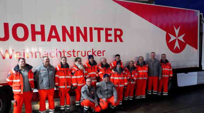 Tour gestartet! – Johanniter-Weihnachtstrucker 2023 seit 6:00Uhr (26.12.) auf dem Weg nach Rumänien Tour gestartet! - Johanniter-Weihnachtstrucker 2023 seit 6:00Uhr (26.12.) auf dem Weg nach Rumänien