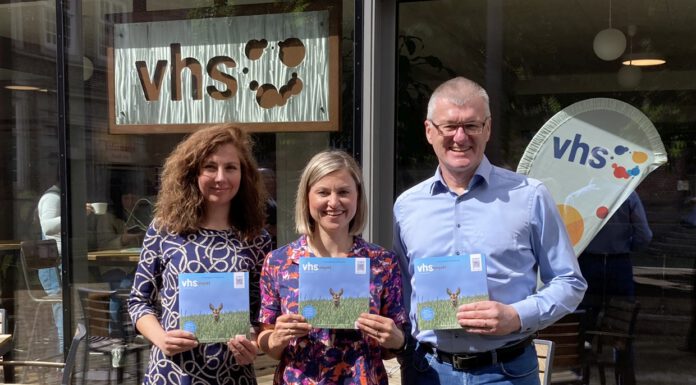 VHS-Programm der vhs Hannover Land erscheint erstmals vor den Sommerferien – Fokus auf Nachhaltigkeit und Bildungsurlauben VHS-Programm der vhs Hannover Land erscheint erstmals vor den Sommerferien - Fokus auf Nachhaltigkeit und Bildungsurlauben