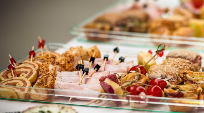 Neu im Stadttheater: Das Catering zur neuen Spielzeit Neu im Stadttheater : Das Catering zur neuen Spielzeit