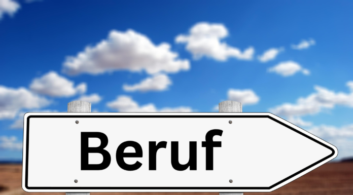 Region Hannover beschließt Förderrichtlinie zur Fortführung des Projekts Ausbildungslotsen ab 2026 Ab 2026 wird das Projekt Ausbildungslotsen fortgeführt, um Schüler beim Übergang von der Schule in den Beruf umfassend zu unterstützen