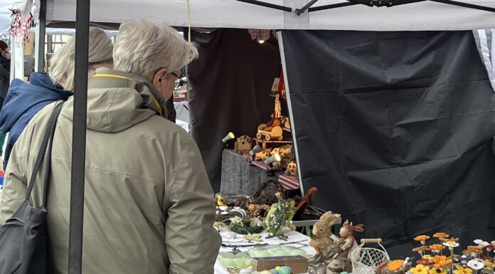 Frühlingsflair in Wunstorf: Kunsthandwerk und Wochenmarkt vereinen sich am 1. April Der Kunsthandwerkermarkt in Wunstorf bietet am 1. April eine bunte Mischung aus Kunsthandwerk und Wochenmarkt