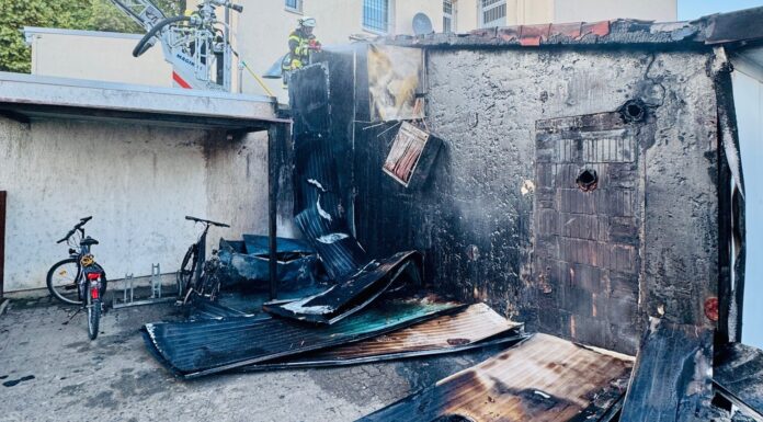 Brand in Wunstorf: Fassadenbrand sorgt für starken Rauchaustritt in der Kernstadt In Wunstorf sorgte ein Fassadenbrand für starken Rauchaustritt. Feuerwehr verhinderte eine Ausbreitung auf angrenzende Bereiche