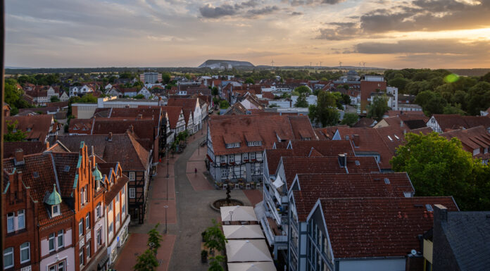 Ortsrat Wunstorf sucht Vorschläge für den Ortspreis 2025 Engagierte Menschen und Initiativen gesucht: Vorschläge für den Ortspreis 2025 in Wunstorf können bis zum 31. August eingereicht werden