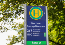 Mit der ÜSTRA zum Maschseefest: An- und Abreise mit Bus und Bahn Mit der ÜSTRA zum Maschseefest: Die An- und Abreise zum und vom Fest wird durch zahlreiche Bus- und Bahnverbindungen