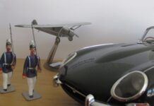 Sonderausstellung verbindet Miniaturen und Collagen in faszinierender Weise Sonderausstellung zeigt Miniaturen und Collagen in faszinierender Weise und bietet einen einzigartigen Einblick in die Kunstwelt