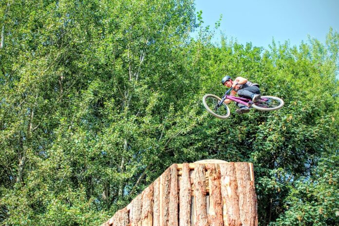 Radsportfans haben neue Möglichkeiten für sportliche Aktivitäten: Erster Bikepark in Wunstorf freigegeben