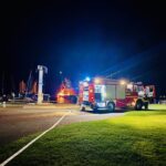 Brand mehrerer Boote in Steinhude – Feuerwehr verhindert Ausbreitung des Feuers Die Feuerwehr verhinderte die Ausbreitung des Feuers beim Brand mehrerer Boote in Steinhude