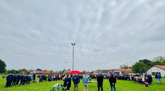 Völkerballturnier der Kinder- und Jugendfeuerwehren begeistert in Wunstorf Das Völkerballturnier der Kinder- und Jugendfeuerwehren sorgte für spannende Spiele und begeisterte Zuschauer in Wunstorf