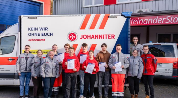 Acht neue Sanitätshelfende im Johanniter-Ortsverband Wunstorf-Steinhuder Meer erfolgreich ausgebildet Acht neue Sanitätshelfende im Johanniter-Ortsverband Wunstorf-Steinhuder Meer haben erfolgreich ihre Ausbildung abgeschlossen
