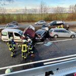Verkehrsunfall auf der A2 – fünf Pkw beteiligt, MANV-Alarmierung ausgelöst Verkehrsunfall auf der A2 – fünf Pkw beteiligt, MANV-Alarmierung ausgelöst. Sechs Personen leicht verletzt, Rettungskräfte im Einsatz