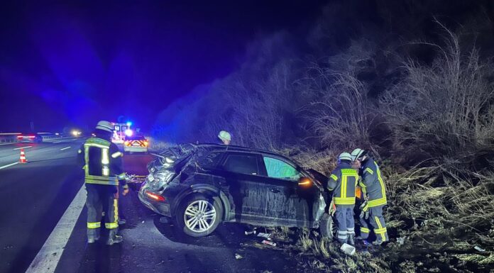 Verkehrsunfall auf Autobahn A2 – Ortfeuerwehr Kolenfeld vor Ort Verkehrsunfall auf Autobahn A2: Fahrer gerettet, Einsatzkräfte vor Ort, glücklicherweise glimpflicher Verlauf
