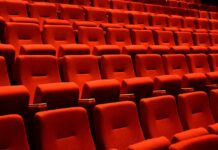 Letzte Theaterführung vor Umbau: Exklusive Einblicke und letzte Termine Letzte Theaterführung vor Umbau: Tickets für zwei Termine erhältlich, Einblicke hinter die Kulissen, Kinder bis 14 Jahre frei