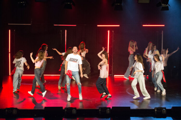 Die IBÜ Show im Stadttheater Wunstorf begeistert mit Tanz und Gesang Die IBÜ Show im Stadttheater Wunstorf verspricht einen unvergesslichen Abend voller Leidenschaft und Energie am 05. März 2026