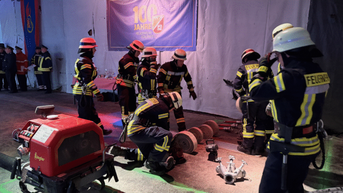 Winterwettkämpfe der Feuerwehr Kolenfeld erfolgreich: Ein stimmungsvoller Auftakt ins Jubiläumsjahr begeistert die Besucher