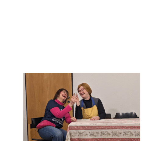 Premiere der Laienspielgruppe Großenheidorn im Stadttheater – Lachen garantiert Die Premiere der Laienspielgruppe Großenheidorn verspricht viel Spaß und Lachen im Stadttheater. Jetzt schnell Tickets sichern!