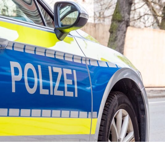 86 Jahre alte Autofahrerin verstirbt nach Auffahrunfall im Krankenhaus Eine 86 Jahre alte Autofahrerin verstirbt nach Auffahrunfall im Krankenhaus. Tragischer Vorfall in der Stadt