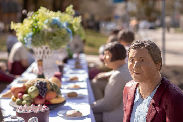 Ticketverkauf Landesgartenschau 2026: Tagestickets gibt es in der TheaterBar, Dauerkarten nur online über laga-badnenndorf.de