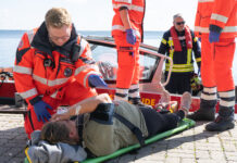 Zwölf Stunden für den Ernstfall in Wunstorf Zwölf Stunden für den Ernstfall in Wunstorf: Johanniter und Feuerwehren trainieren auf der Insel Wilhelmstein und am Gymnasium Hölty