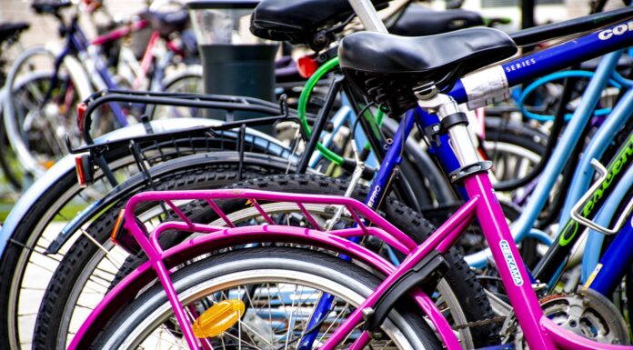 ADFC-Radtour zu Praxisbeispielen in Wunstorf Die Radtour zu Praxisbeispielen in Wunstorf startet am Rathaus und führt über Luthe, den Düendorfer Weg und Idensen