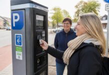 Wunstorf modernisiert Parkscheinautomaten in Steinhude: Neue Gebühren kommen Wunstorf modernisiert Parkscheinautomaten ab 10.08.2026 in Steinhude. 43 Automaten werden kontaktlos, Gebühren steigen an mehreren Orten
