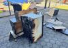 Feuerwehr löscht Küchenbrand in Luthe – Flammen schlagen aus Kühlgeräten Bei einem Küchenbrand in Luthe am 6. September 2026 rückten rund 40 Kräfte aus. Flammen schlugen aus Kühlgeräten, die Polizei ermittelt